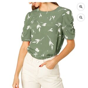 NWT Allegra K Sage Green Floral Top with Shirred Sleeves, Size Small
